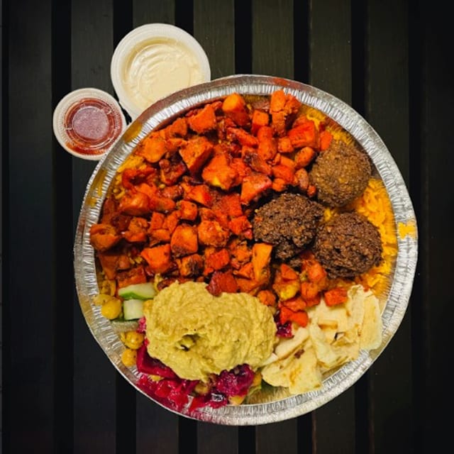 Falafel & Chicken Combo.